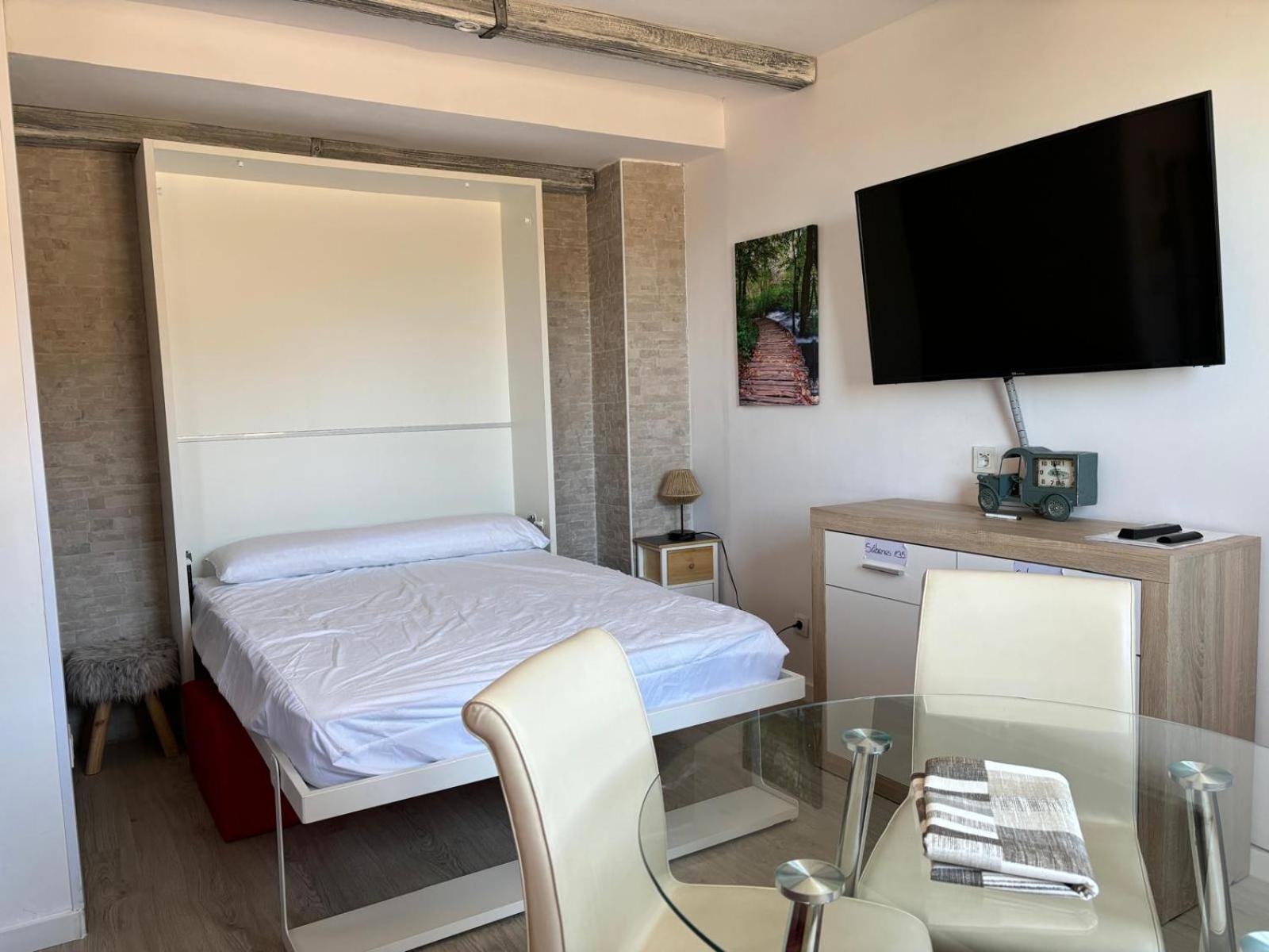 Acogedor Estudio Familiare 2-4 Per Zona Baja Appartamento